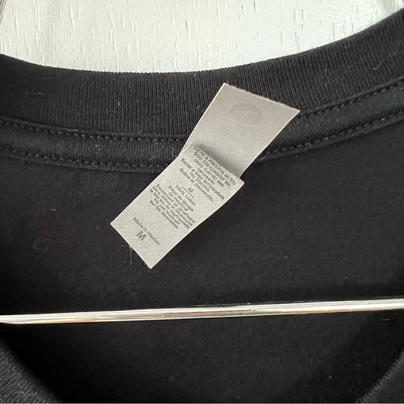 FROZEN II 2 (2019) Official Member Disney Credit Union Movie Promo T-Shirt M NEW - Picture 7 of 7